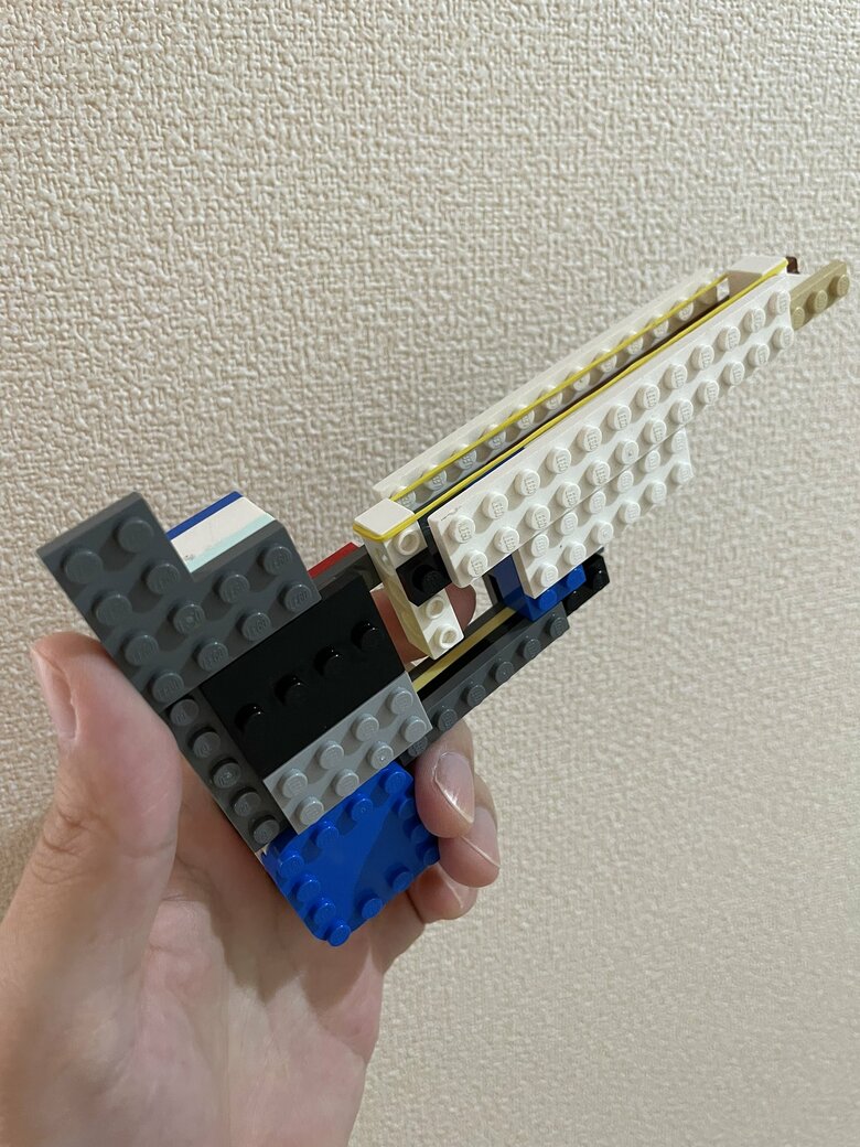 輪ゴムを飛ばせるモデルガン 