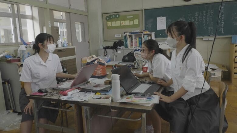 再び編集会議が開かれた