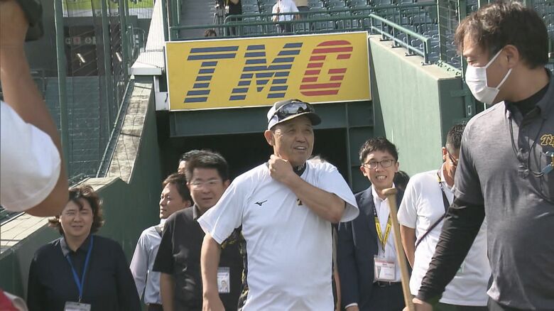 岡田監督の一言一句に注目が集まった