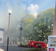 2階建て住宅がほぼ全焼＿1階部分から年齢不明の女性の遺体が見つかる＿50代男性も搬送＜北海道札幌市厚別区大谷地＞