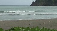 「2人で海に入る姿」防犯カメラに記録　奄美大島・嘉徳海岸で23歳女性死亡、男性の行方不明続く