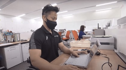 日本記録を更新！パラ・パワーリフティングの西崎哲男を支えるパワーの源