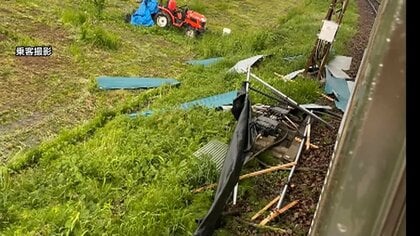 列車に衝突した小屋は雨よけとして1カ月前に線路脇に建てられたもの…3人死傷の長野電鉄事故　長野・須坂市