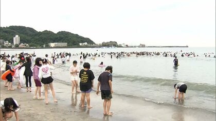 全国の主な海水浴場の6割で人出が減少　「逗子海岸」「三浦海岸」ともに9％超減　夜は最大2割増…厳しい暑さ影響か