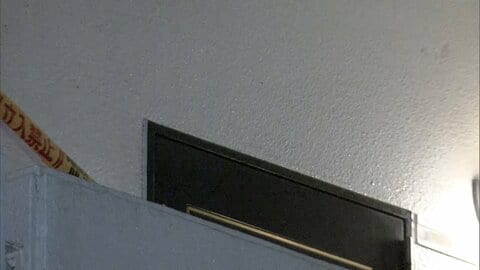 数日前に男性が部屋のドアを「開けろ」と叫びながら蹴るなどし警察が出動　愛知・豊田市女性殺害放火事件