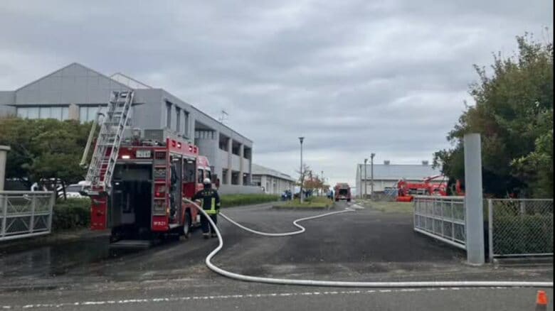 伊予市の愛媛県の研究所で実験棟一室が燃える　当時は無人　おととし１０月研究員重傷の火事【愛媛】｜FNNプライムオンライン