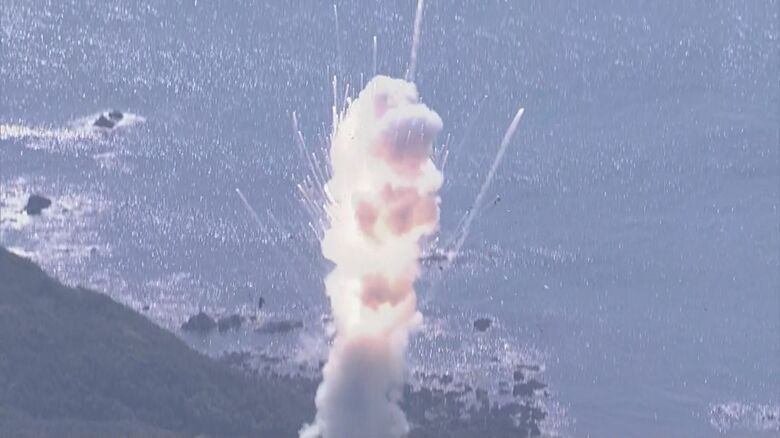 小型ロケット「カイロス」打ち上げ失敗後に爆発　スペースワン「飛行中断措置が行われた」発表｜FNNプライムオンライン