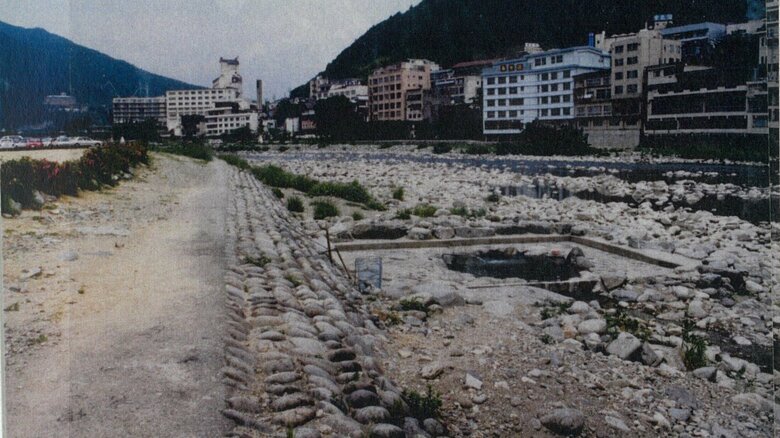 設置された1983年当時の噴泉池（画像提供：下呂市）