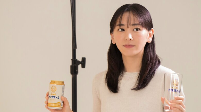 うまくいくかな？少し不安げ…（新垣結衣）