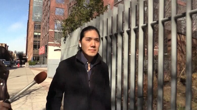 これまでの取材と違い、３回、会釈をする場面も見られた