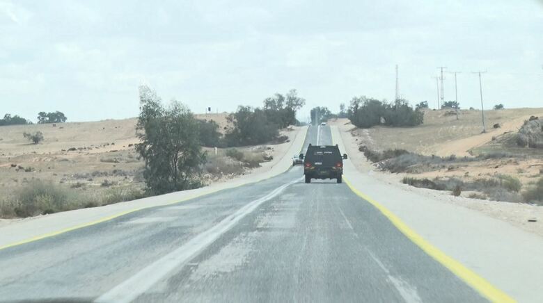 「ミニガザ」のツェーリム陸軍基地はテルアビブから約100km南に位置する