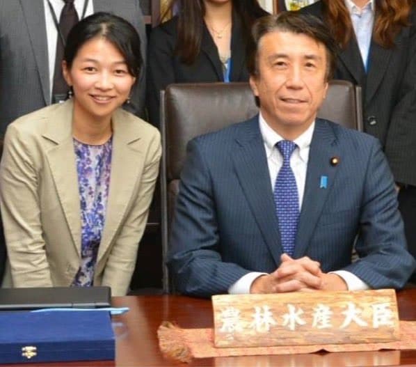 農水省時代のひとコマ　齋藤健農水大臣（当時）と　SNSより
