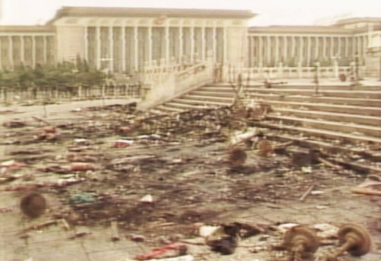 事件から一夜明けた天安門広場