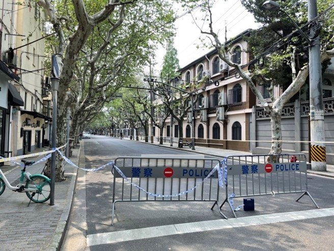 外出許可の出た市民が撮影した市街地の様子　厳戒態勢が続く（4月12日）　