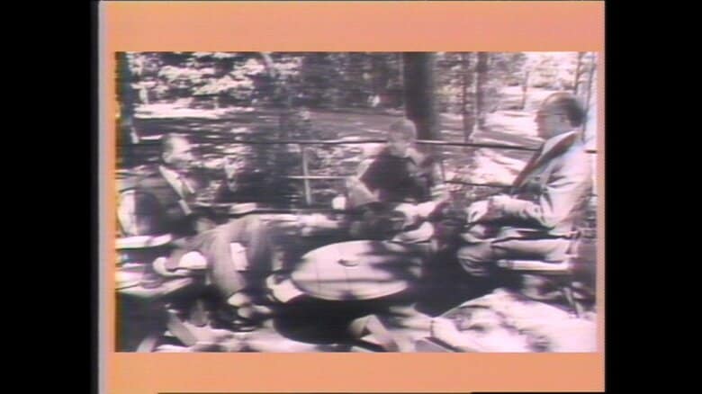 エジプトとイスラエルの首脳が招かれ「キャンプデービッド合意」が結ばれた　1978年