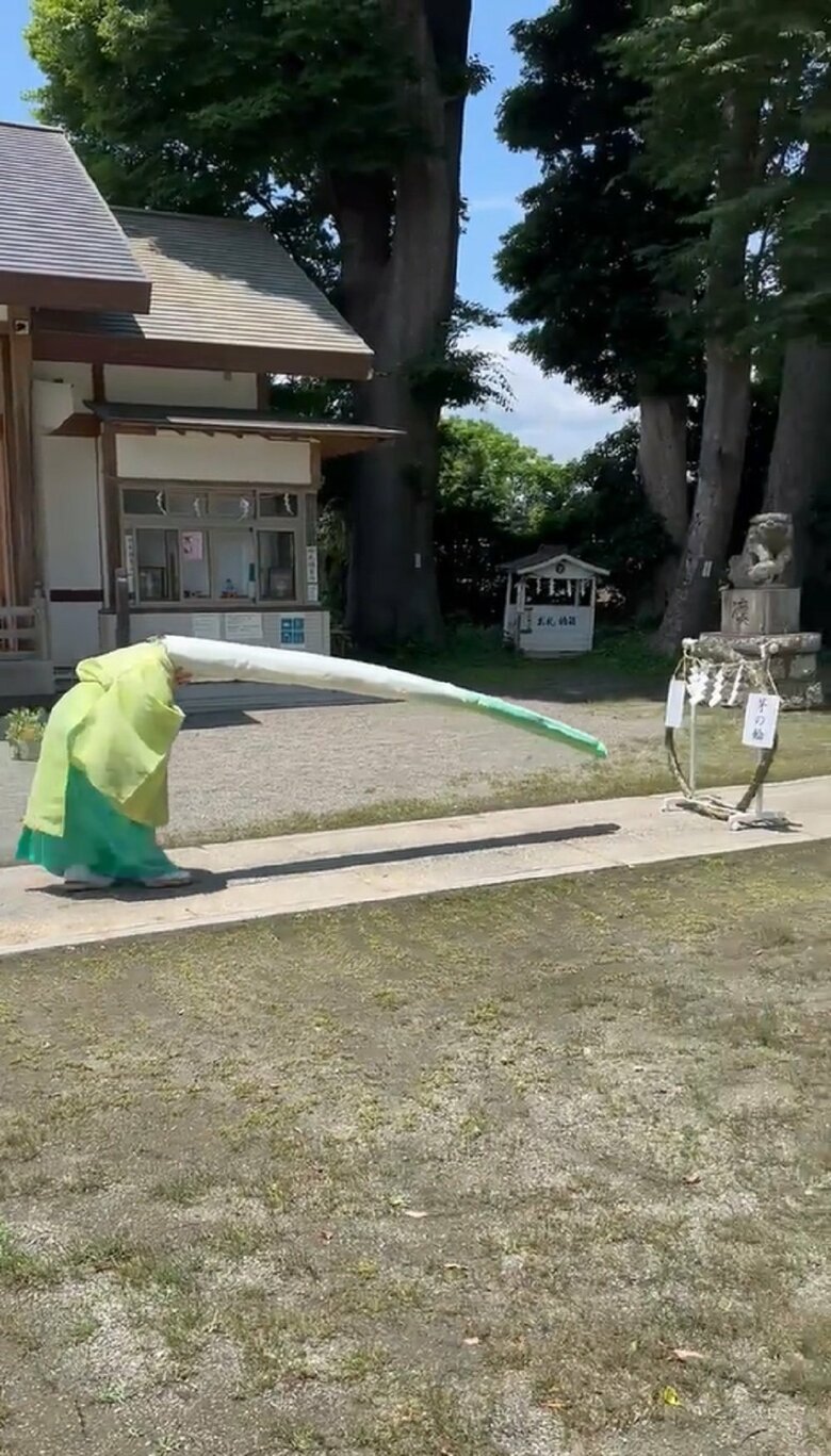 そのまま前進！