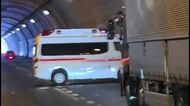 【最新】トンネル内で患者を搬送中の「救急車」など7台が相次ぎ事故…救急車に乗っていた患者などの女性3人が病院に搬送されるも意識あり―路面は凍結状態で警察が事故の原因を調査〈北海道小樽市〉