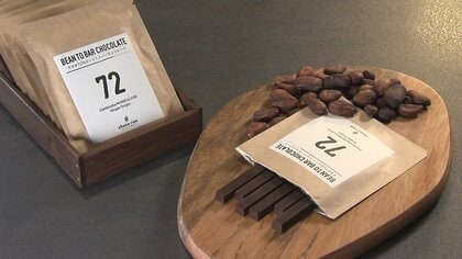 「カカオ生産地の子供達を学校に」豆から一貫して作る極上チョコ　専門店の夫婦が現地に農園開設【愛知発】