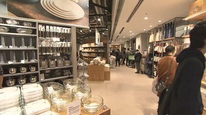 約1,300点の商品　多様な価格帯「ダイソー」の新業態が東京・渋谷にオープン　これからの日用品業界に必要な事とは