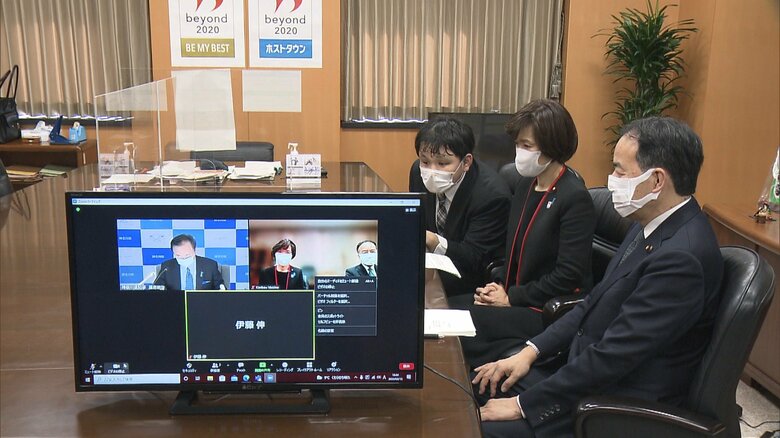 神奈川県・黒岩知事とテレビ会談を行う堀内ワクチン接種相