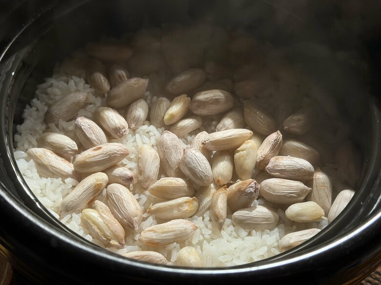 生落花生が出回る時期だけの美味しさ「落花生ご飯」