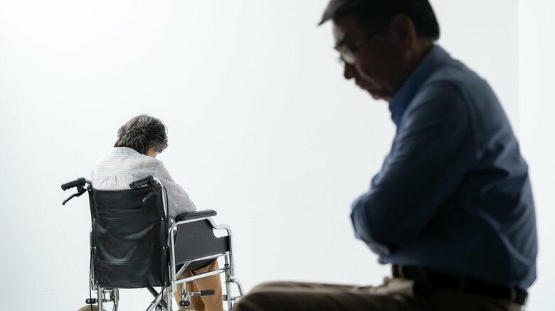 認知機能が低下すると、死に方は他人にゆだねられる…（画像：イメージ）