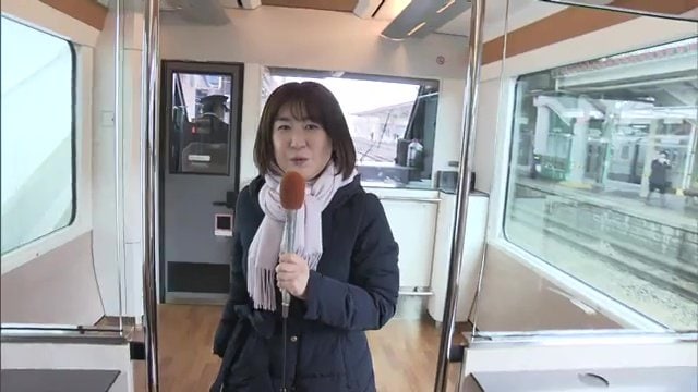 磐越西線沿線の景色を楽しめる大きな窓