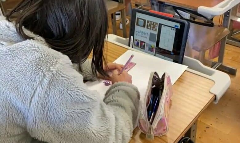  東京学芸大学附属世田谷小学校で行った実証実験（提供：コクヨ株式会社）