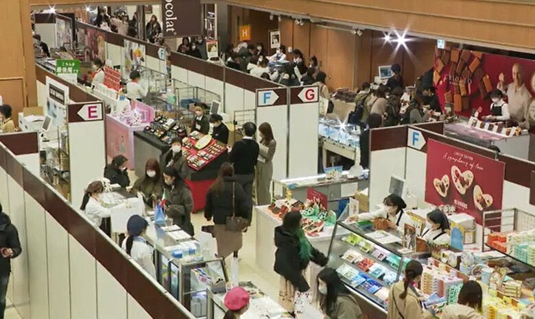 仙台三越で開催される「サロン・デュ・ショコラ」　多くのチョコレートファンが詰めかける
