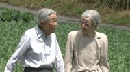 上皇さまが「大丈夫？」と美智子さまの足元気遣われ…上皇ご夫妻が軽井沢でキャベツ畑を散策　戦後旧満州からの引き揚げ者が開拓