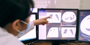 1人から118人に感染拡大 中国で相次ぐ新型コロナ「スーパー・スプレッダー」の存在
