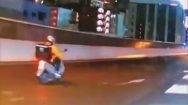【独自】“ウーバーイーツ”原付バイクで高速を 道交法違反で捜査