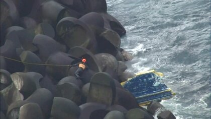 行方不明の漁船を海中で発見…1人の遺体を発見した漁港近く　残る3人の捜索続く　北海道・せたな町