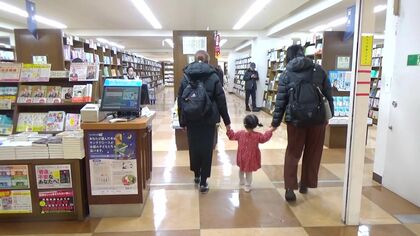 ママの心も体も軽く お出かけ安心 外出先に付き添う 付き添い専門ベビーシッター「預け先ない」自身の経験もとに企画