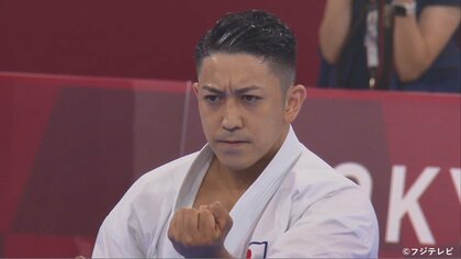 新競技の空手男子「形」で喜友名諒が日本選手初の金メダル「本当に今は…すべてに感謝しかない」