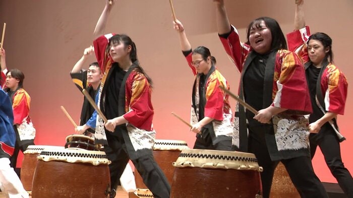 全メンバーによる演奏