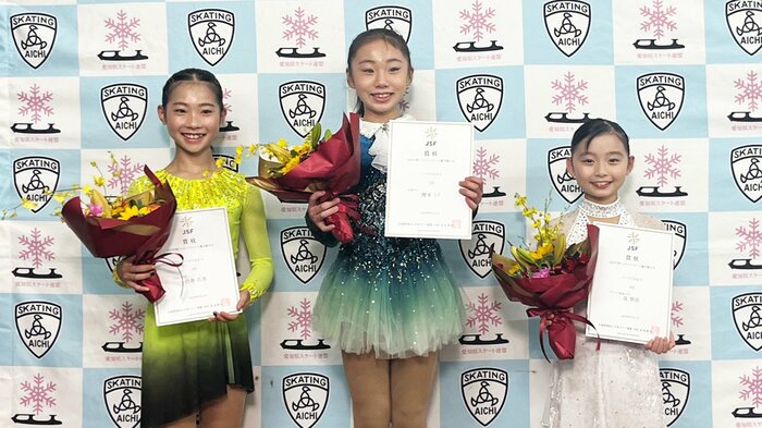 中部選手権ノービスA女子表彰台