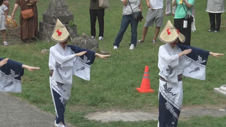 2日間でのべ2万人来場！新潟・佐渡市で“小木港祭り” 伝統継承へ高校生は“佐渡民謡”披露｜FNNプライムオンライン