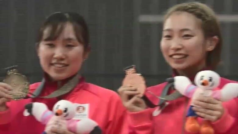 デフリンピック・バドミントンで福岡出身の矢ヶ部姉妹が金メダル　服部知事「国民全てに勇気と感動を届けてくれました」｜FNNプライムオンライン