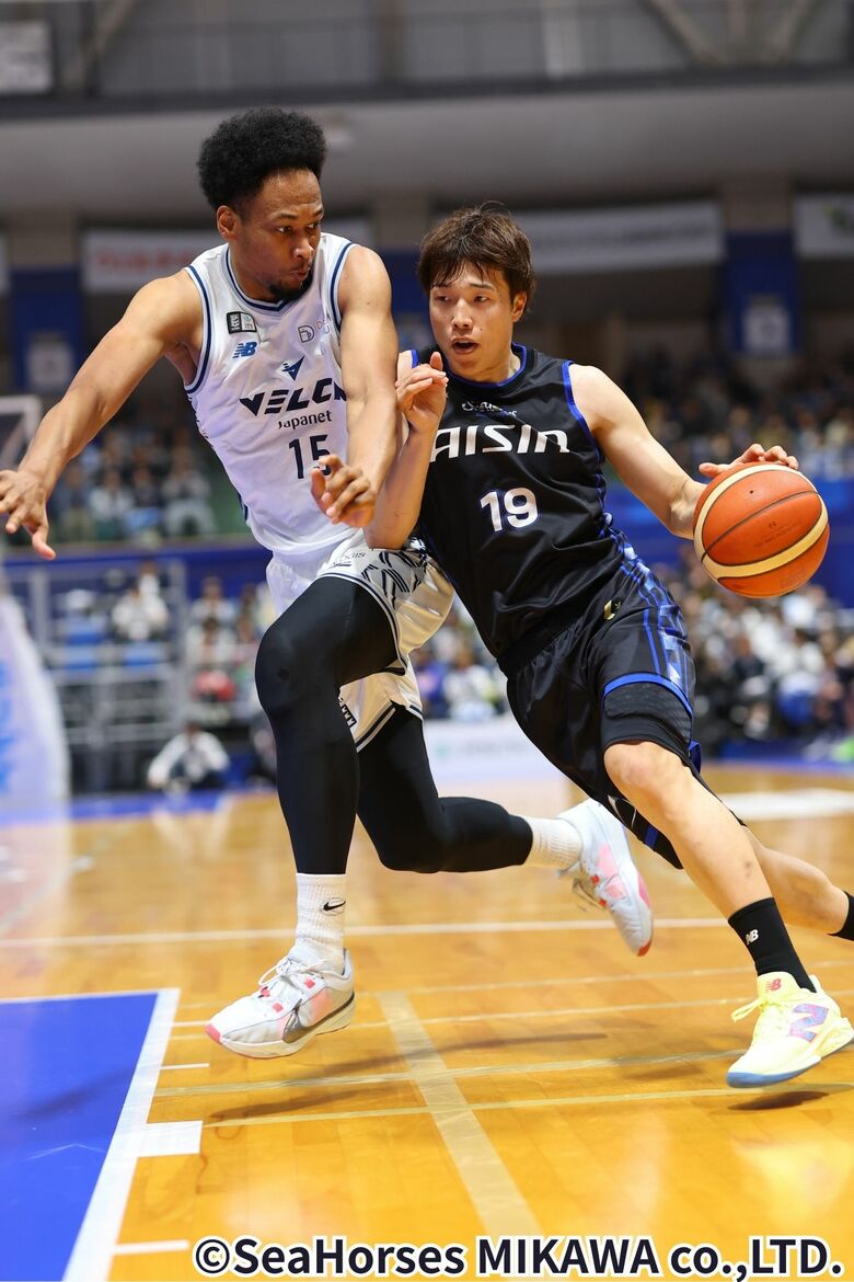 【シーホース三河】長崎との接戦を制す　大逆転負けからのバウンスバックに西田優大「僕たちらしい勝ち方ができた大きな1勝」｜FNNプライムオンライン