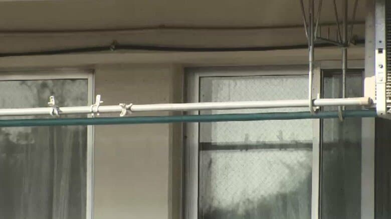 女児2人は首を強く絞められ死亡と判明　1人は首に切り傷　30代母親から事情を聴く　福岡・嘉麻市の施設｜FNNプライムオンライン