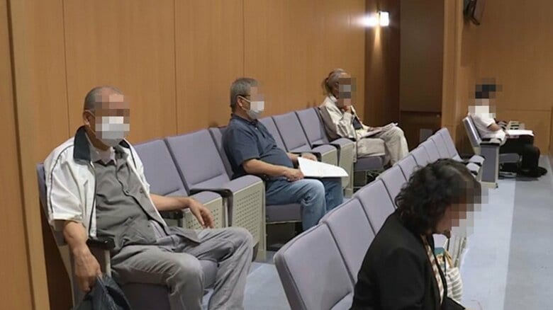 栗原市議会の傍聴席　※容疑者とは関係ありません※画像を一部加工しています