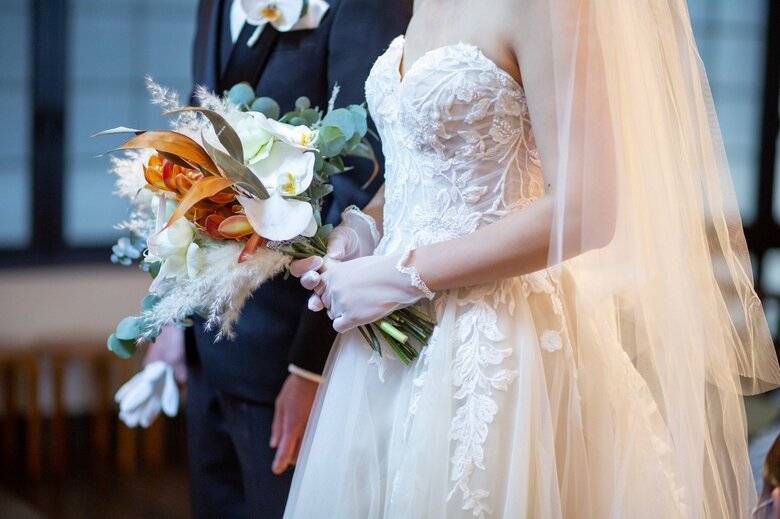 結婚直後には夫婦別姓導入賛成が減る傾向　※画像はイメージ