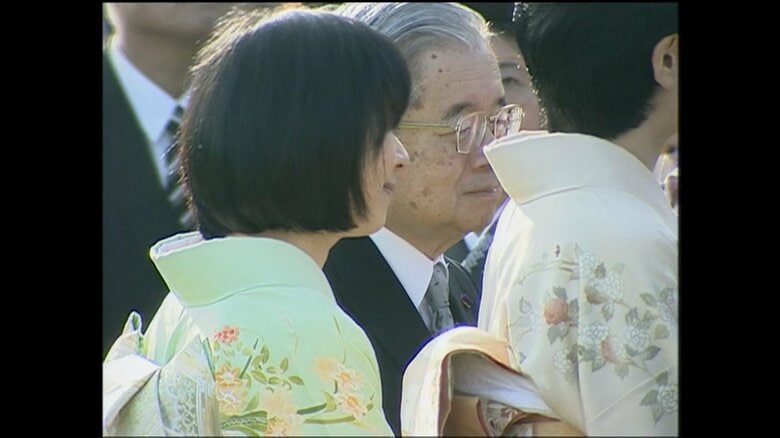 平成17（2005）年10月　「秋の園遊会」に臨まれる紀宮さま