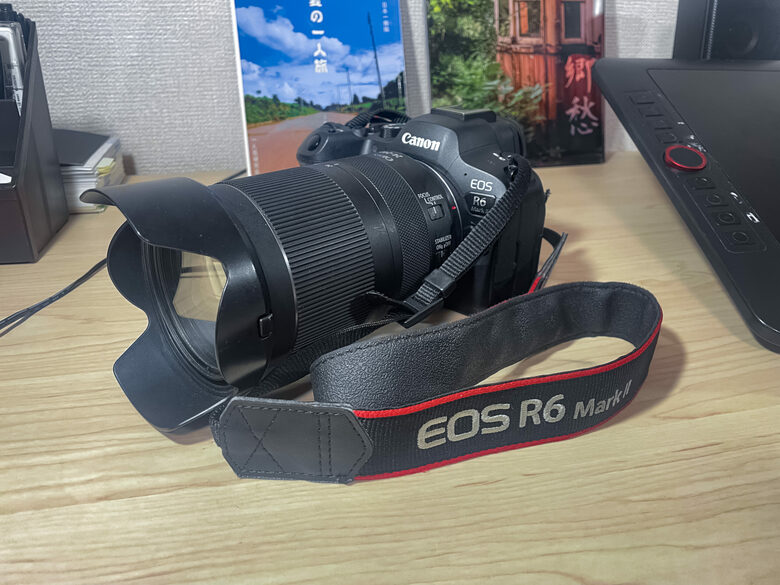 キヤノンのEOSR6markⅡを使用している。レンズは3本持っている