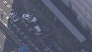 事故で11人けがか…「乗用車と歩行者の交通事故」と通報　警視庁が確認進める　東京・足立区梅島