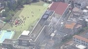東京・北区の小学校火災で児童ら10人が搬送　逃げ遅れ有無確認中　児童1人が転倒し骨折　ストーブ点検中に出火か