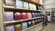 色とりどりのランドセル予約販売会 タブレット用スペース確保にジェンダーレスなデザインも登場【岡山】