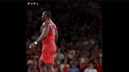 5連覇達成のキューバレジェンドが伝統の靴脱ぎパフォーマンスで引退表明　イランの若手選手はコーチに止められるハプニング