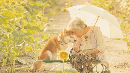 「心がポカポカだぁ」おばあちゃんと柴犬の“幸せな瞬間”にほろり…写真に込めた思いを撮影した孫に聞いた